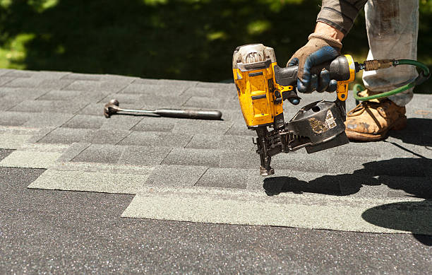 Best Roof Maintenance Services  in Navy Yard City, WA